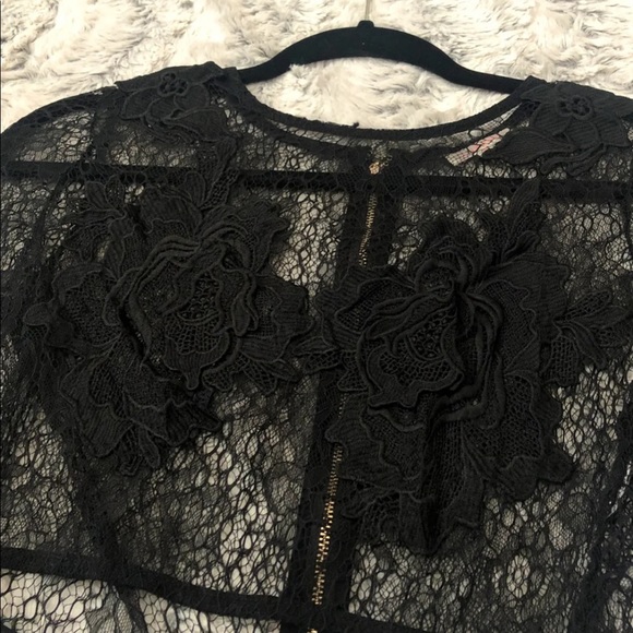 Crop top - Picture 4 of 4